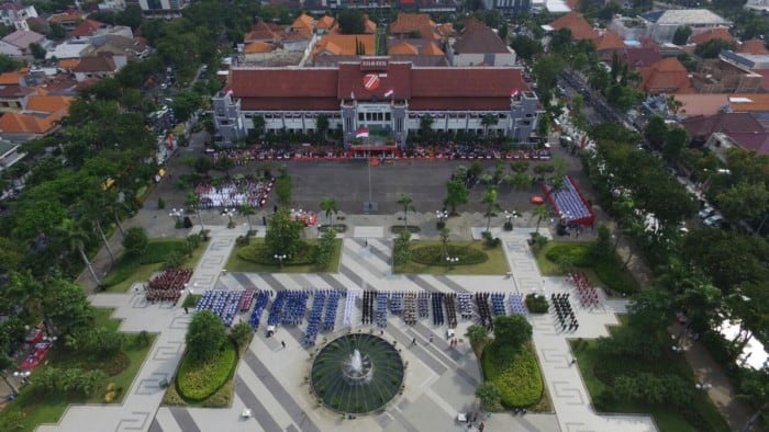 Taman Surabaya Taman Surya - Sahabatnesia