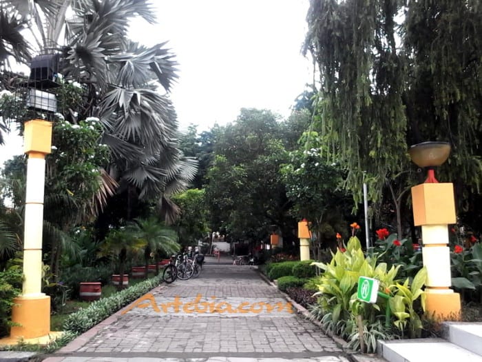 Taman Surabaya Taman Apsari - Sahabatnesia