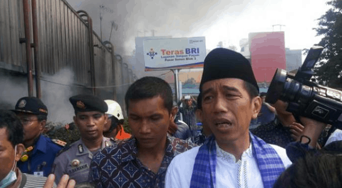 Gambar Kebakaran Pasar Senen