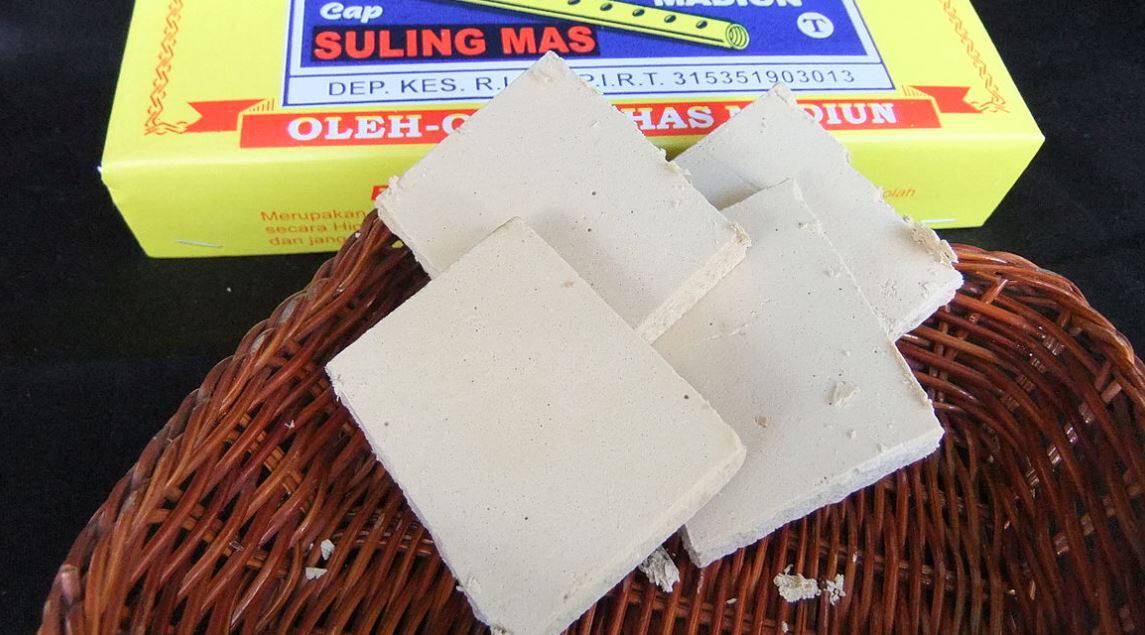 Cemilan Khas Jawa Timur Brem