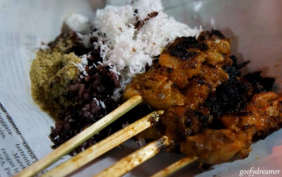 29 Daftar Makanan Khas Surabaya yang Enak dan Terkenal