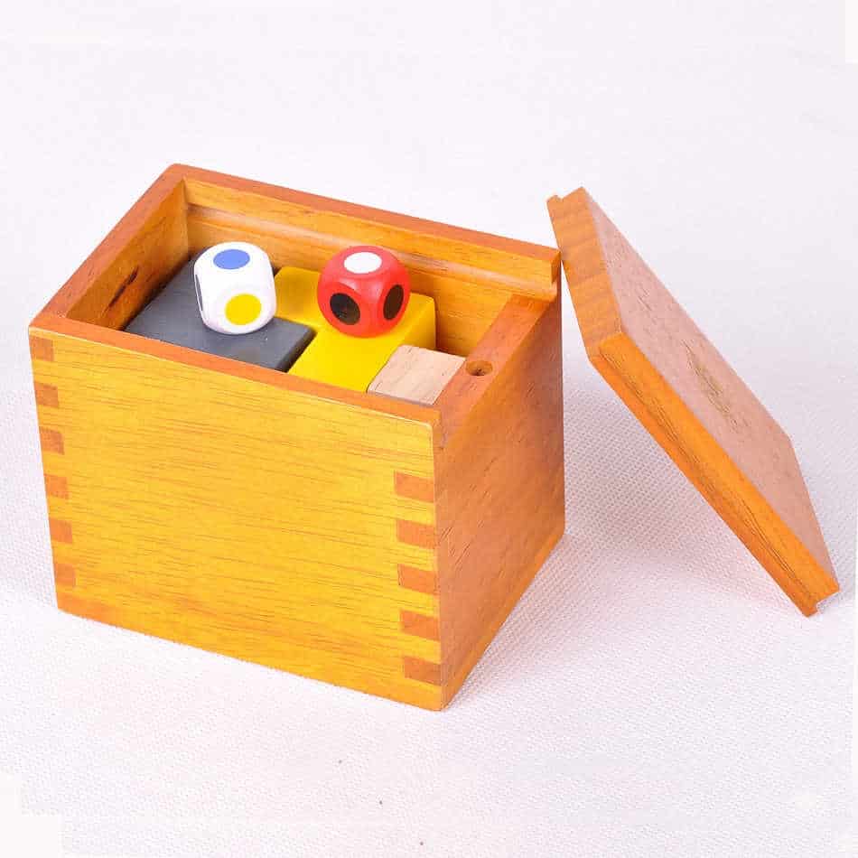 gambar Kotak Pandora & Mainan Puzzle