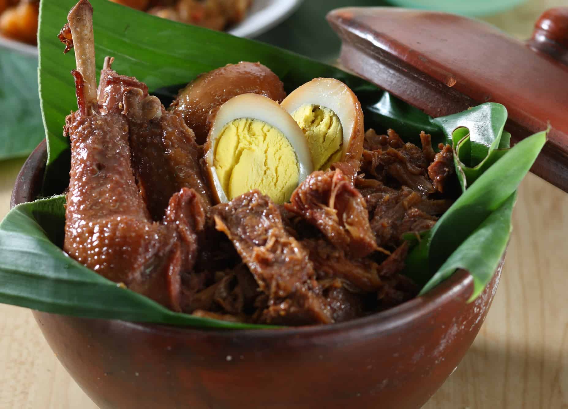 11 Makanan Khas Indonesia Paling Populer WISATAPRO