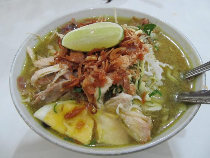 gambar makanan khas malang soto geprak