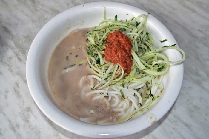gambar makanan khas riau lakse kuah