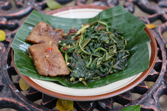 gambar makanan khas solo brambang asem