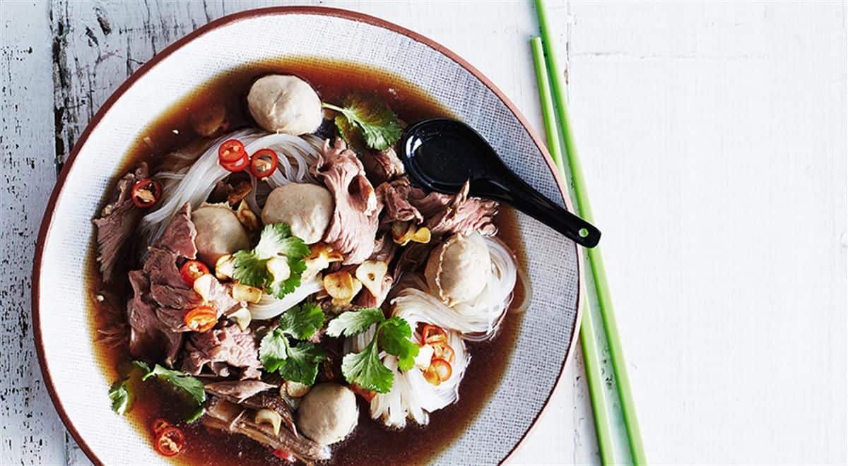 gambar makanan khas thailand Guay Teow Rhua
