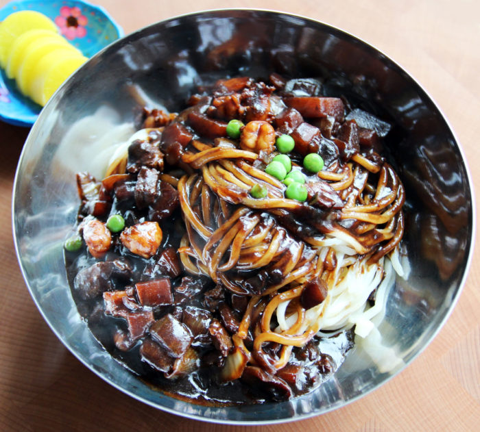 gambar makanan korea Jjangmyeon