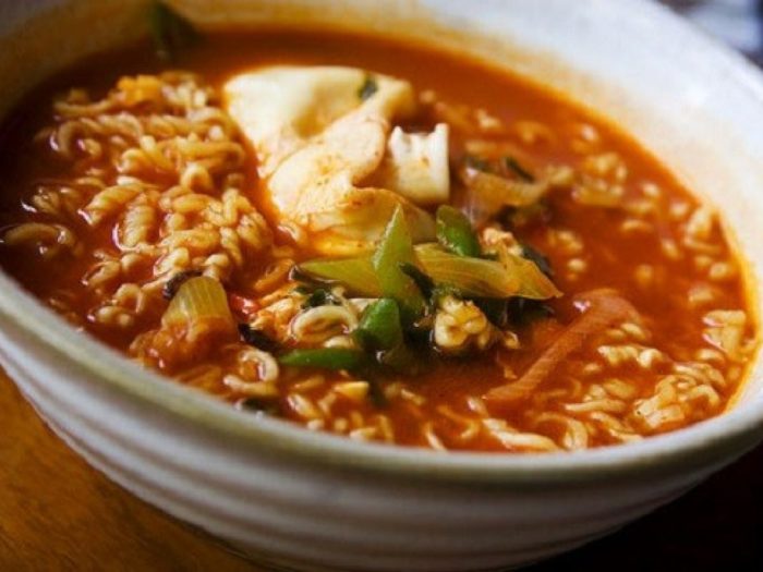 gambar makanan korea Ramyeon