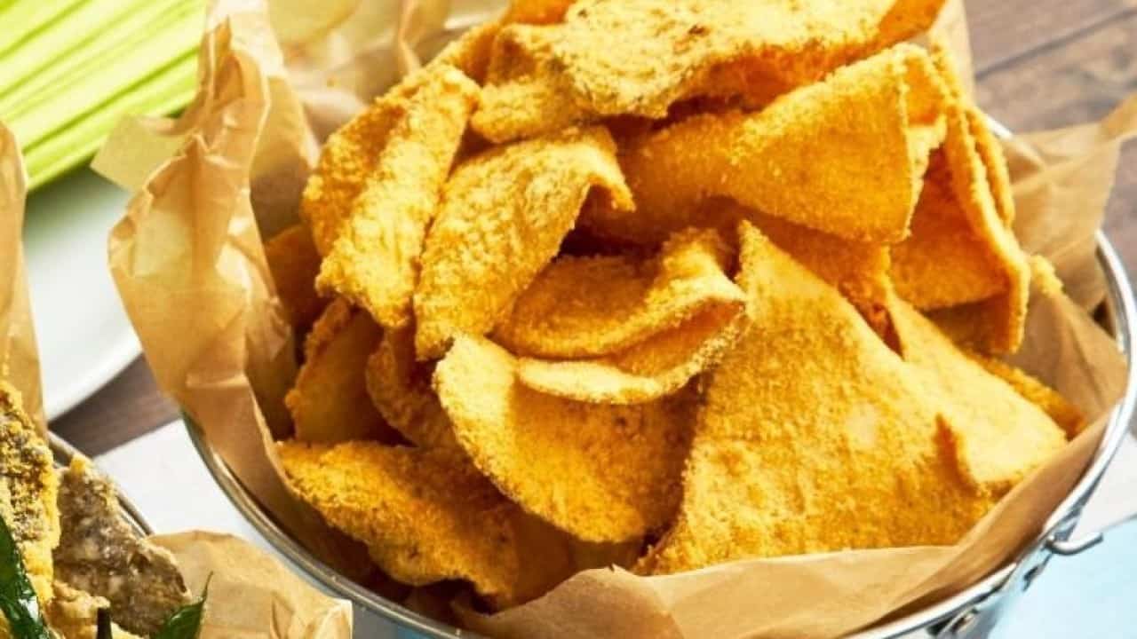 gambar makanan kekinian Keripik Salted Egg