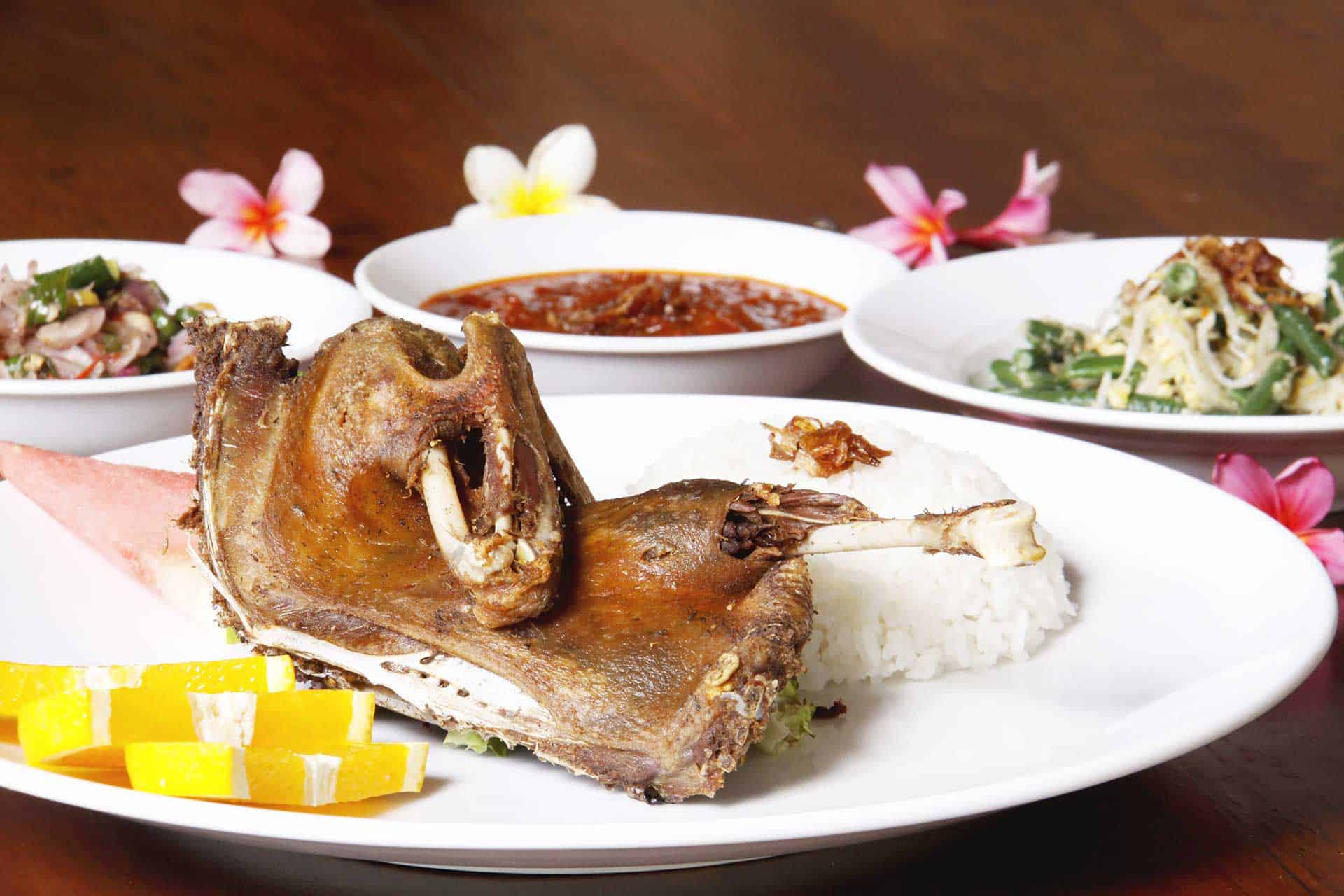 gambar makanan khas bali Bebek Bengil